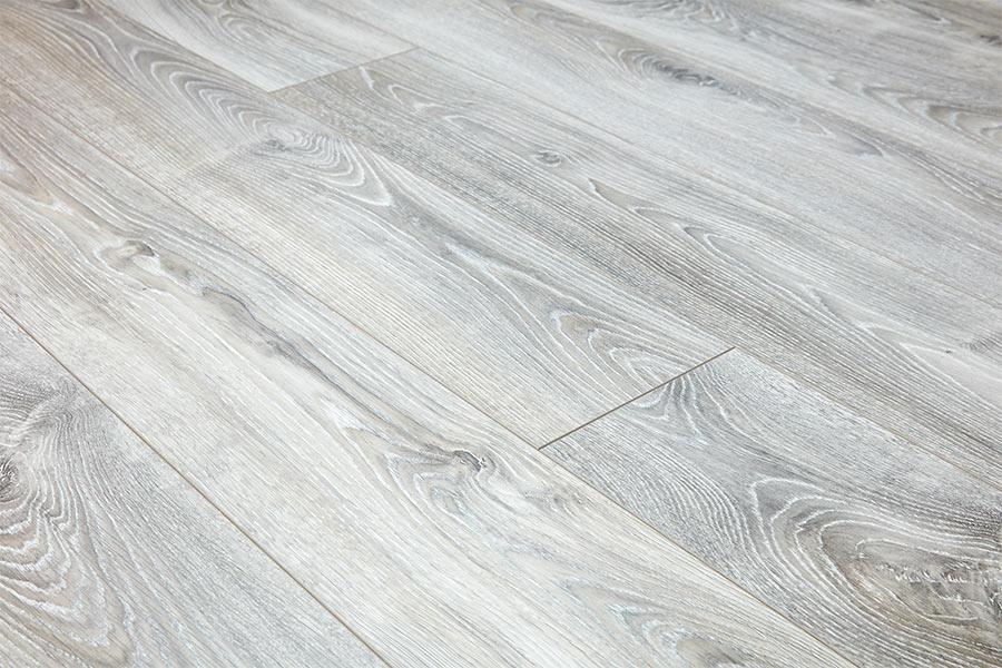 72-hour water-resistance, suitable for any room in the home, including bathrooms